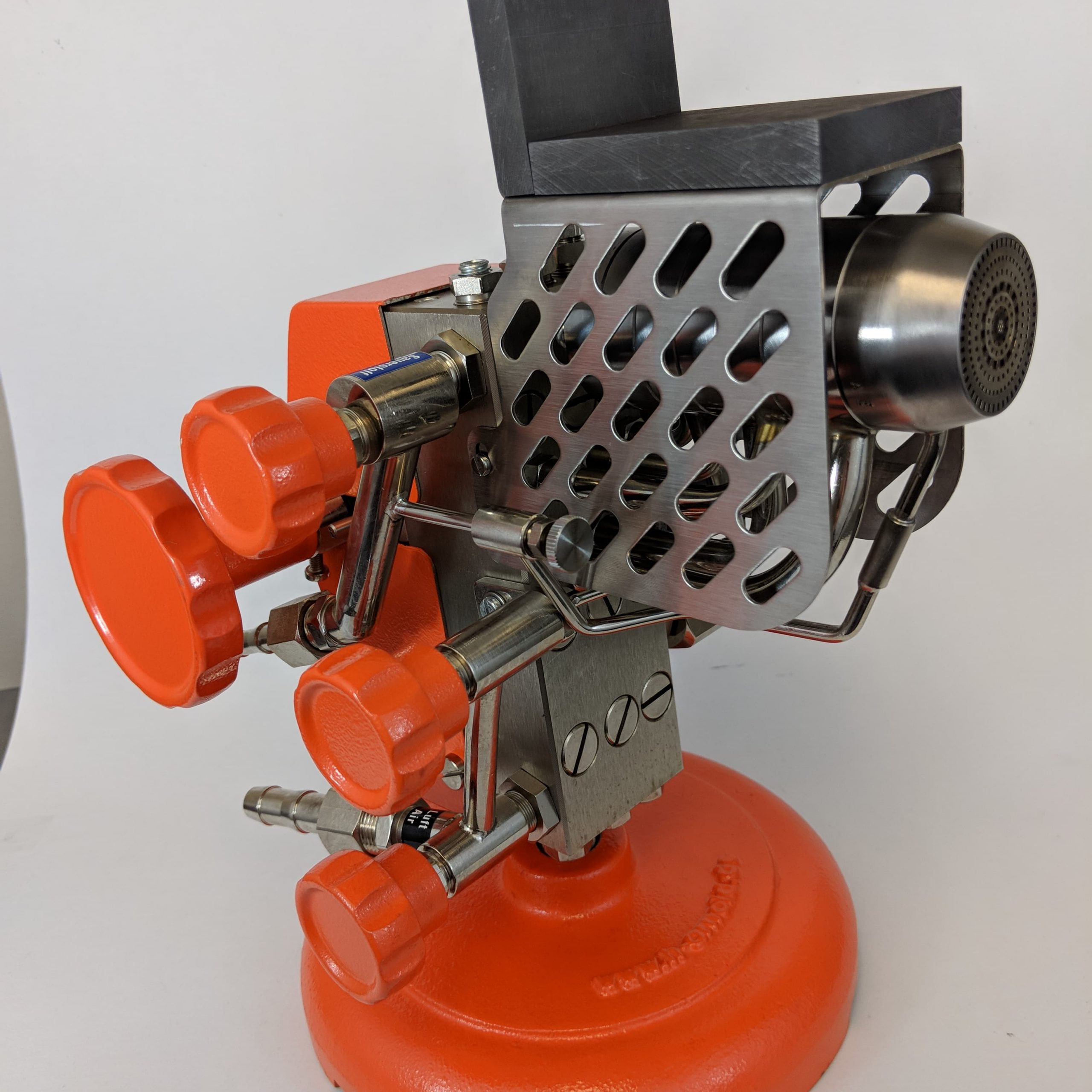 39167190_1908271849220463_5832658157398130688_n