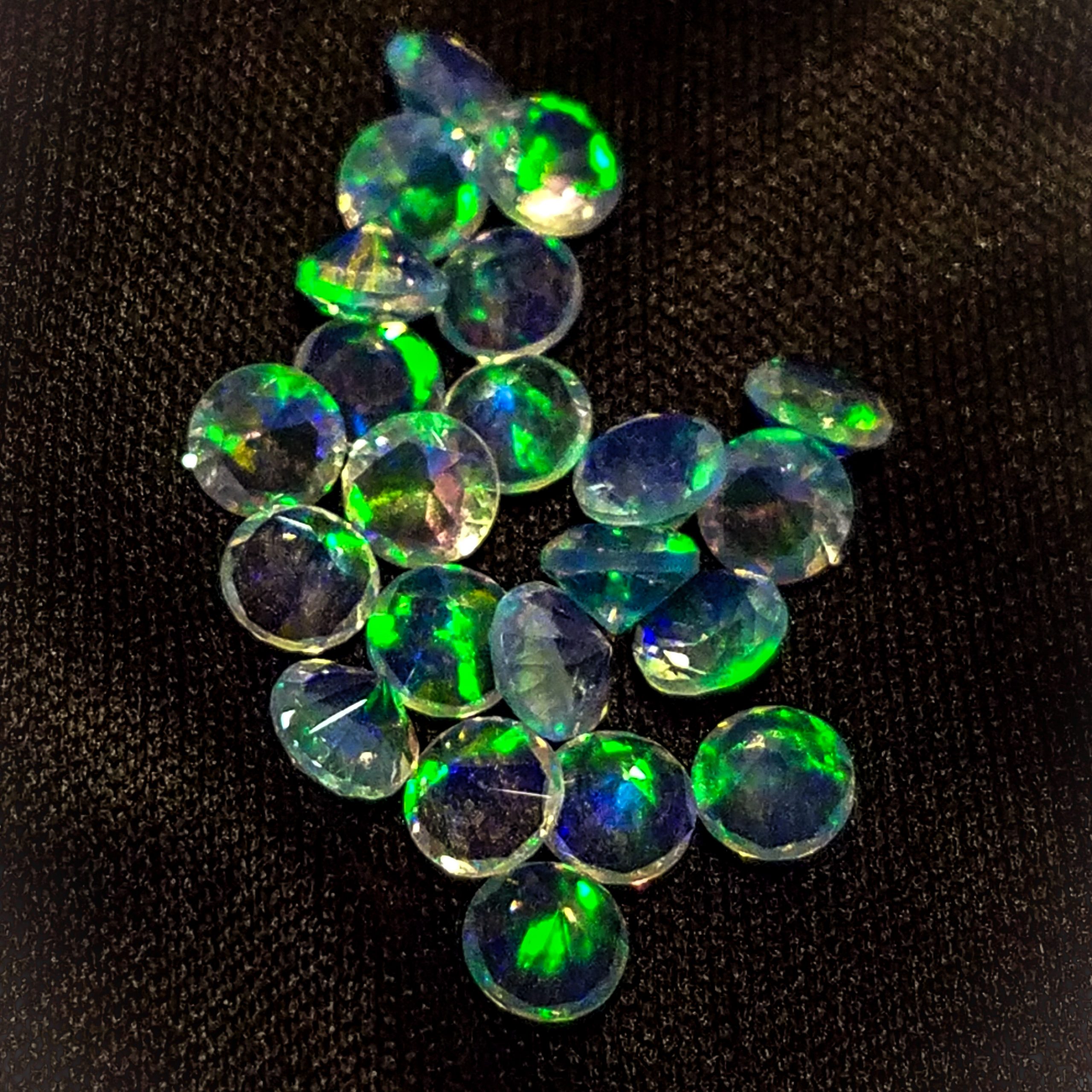 4mm blue faceted rounds EDIT